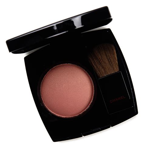 Chanel Alezane (260) Joues Contraste Blush Review & Swatches.